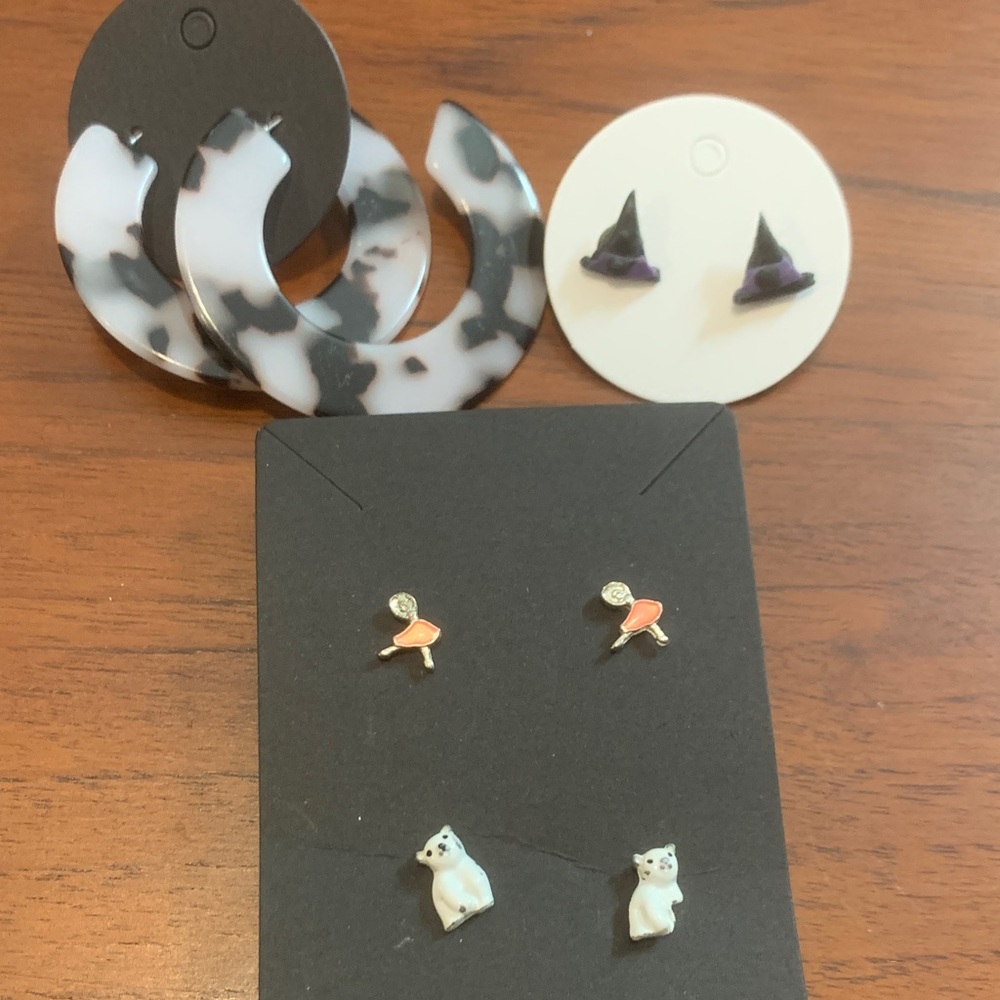 Witch Hat Earring Set